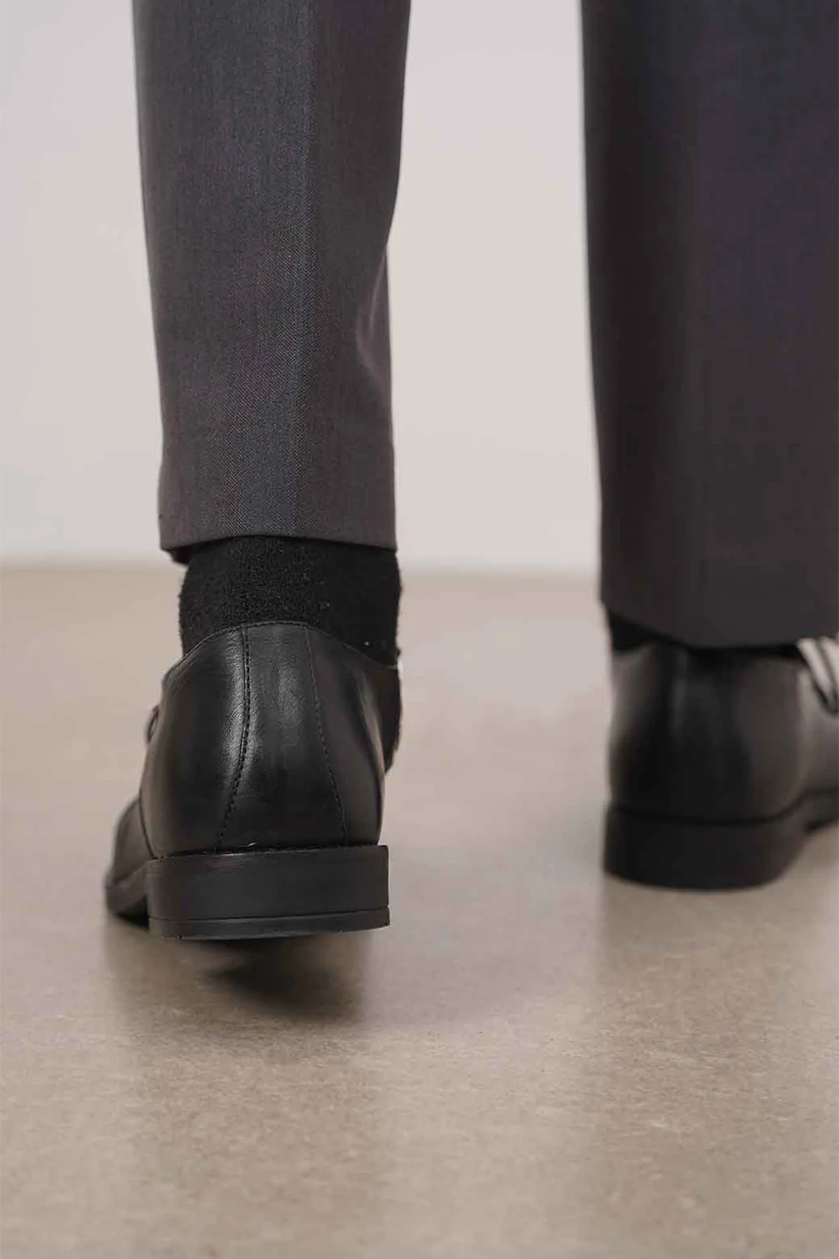 FORMAL LEATHER DERBY